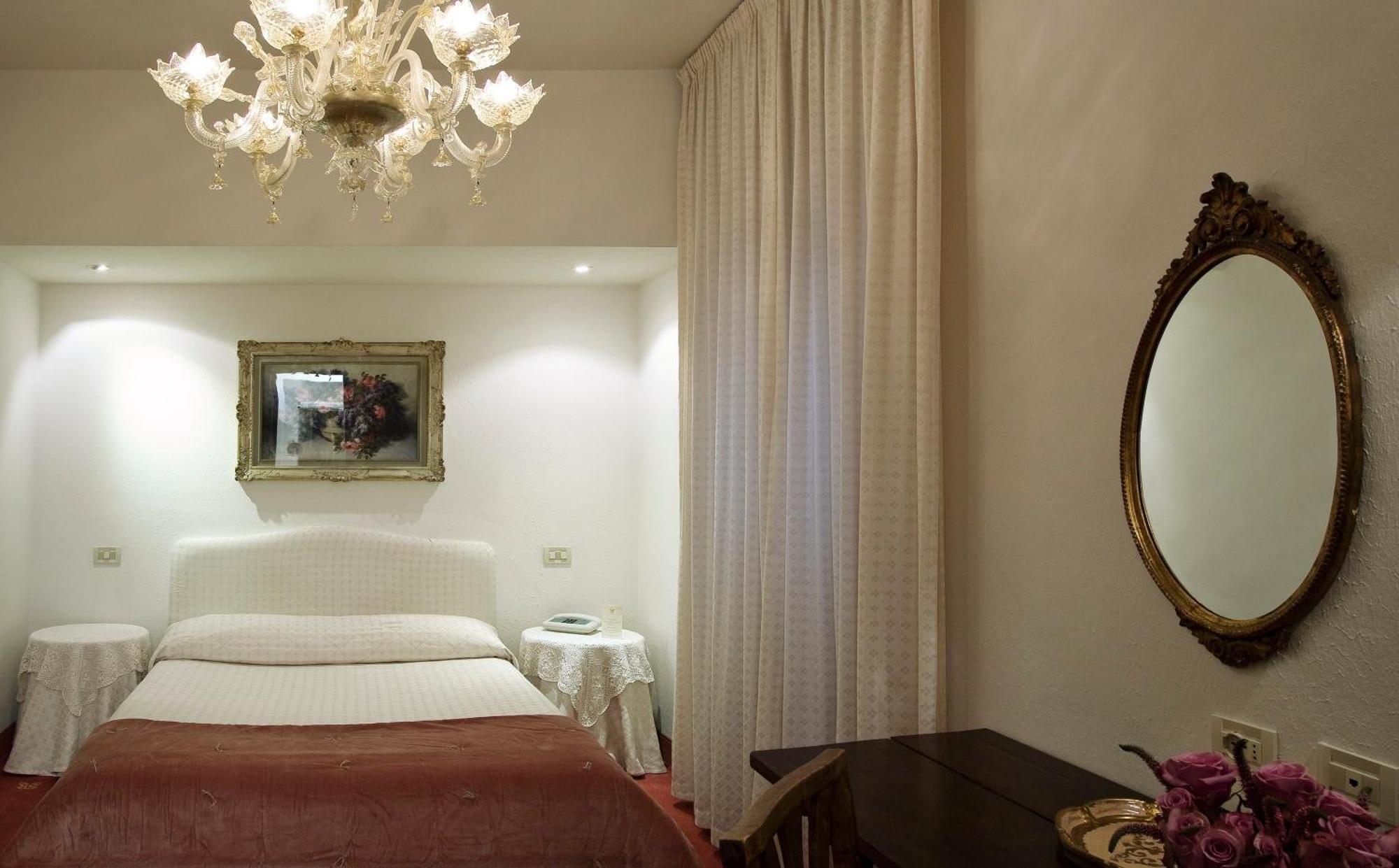 Hotel Columbia — Foto’s 1